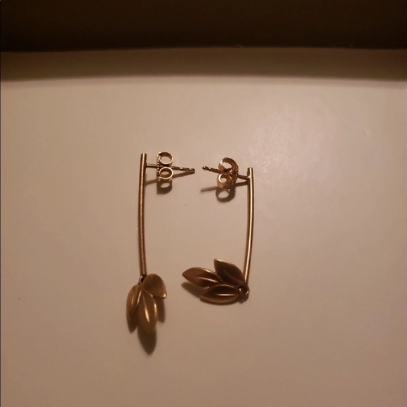 18k gold earrings